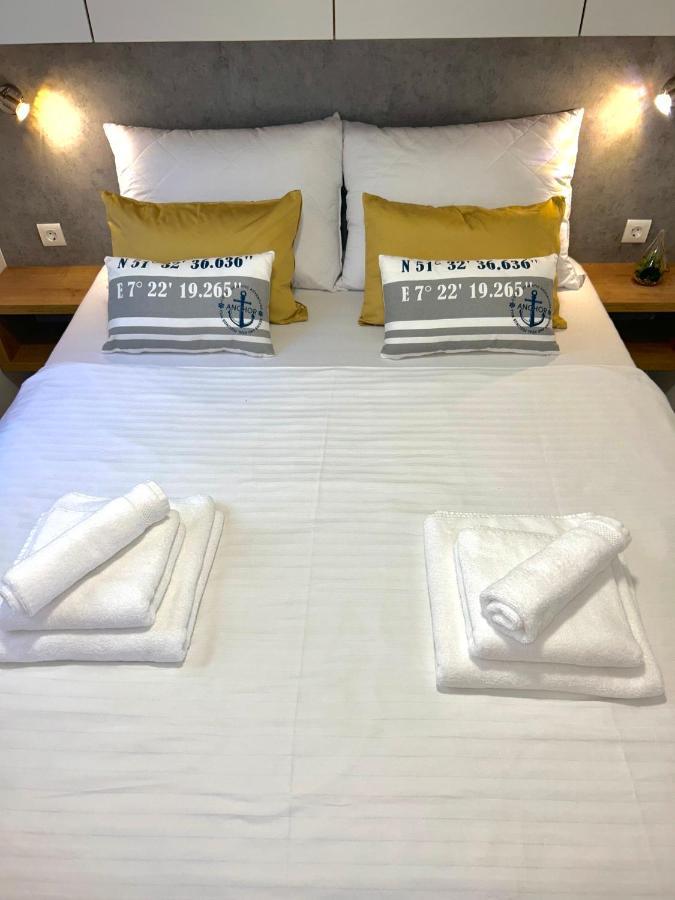 Fjaka Luxury Mobile Home - Oaza Mira Camping Croatia Drage Εξωτερικό φωτογραφία
