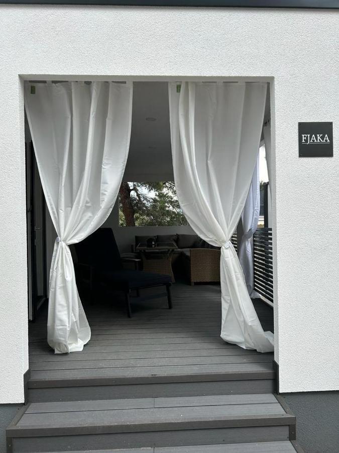 Fjaka Luxury Mobile Home - Oaza Mira Camping Croatia Drage Εξωτερικό φωτογραφία