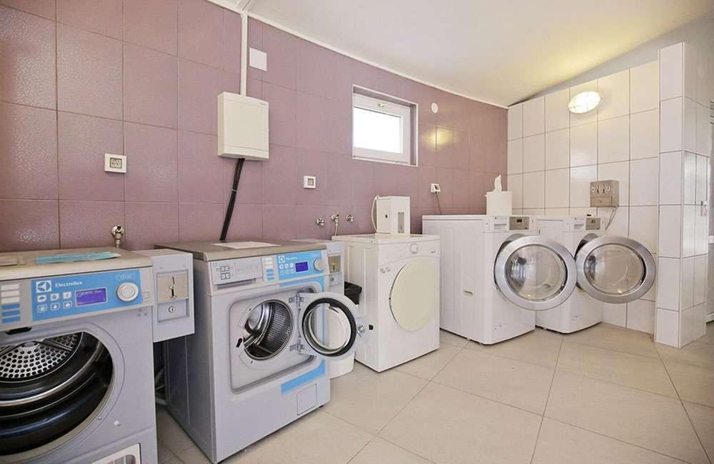 Fjaka Luxury Mobile Home - Oaza Mira Camping Croatia Drage Εξωτερικό φωτογραφία