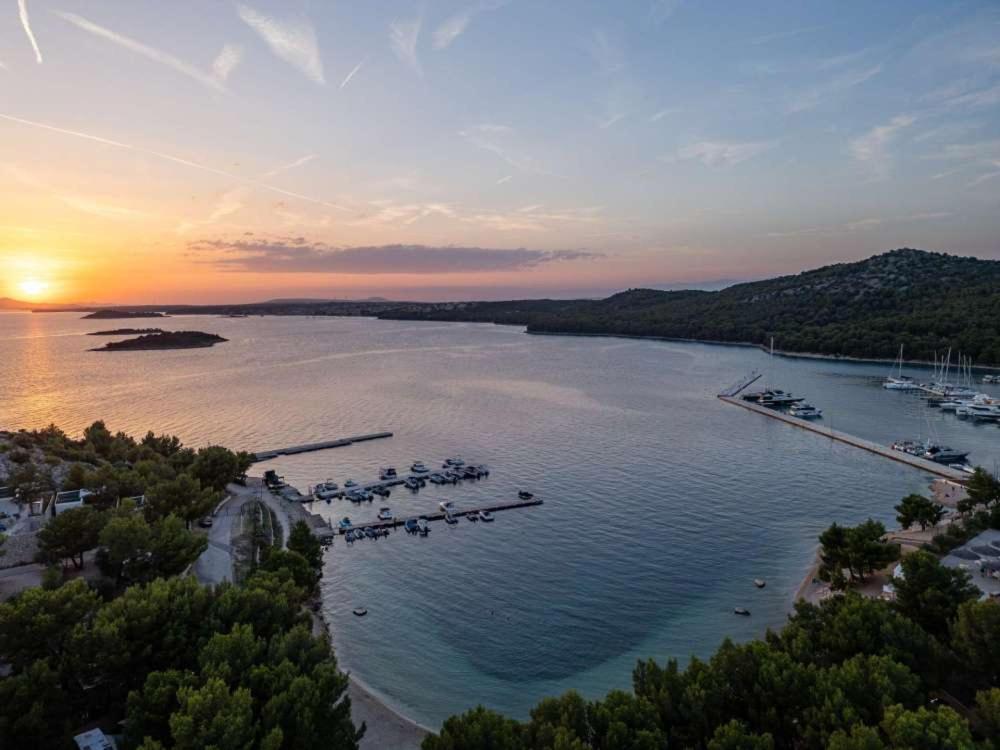 Fjaka Luxury Mobile Home - Oaza Mira Camping Croatia Drage Εξωτερικό φωτογραφία